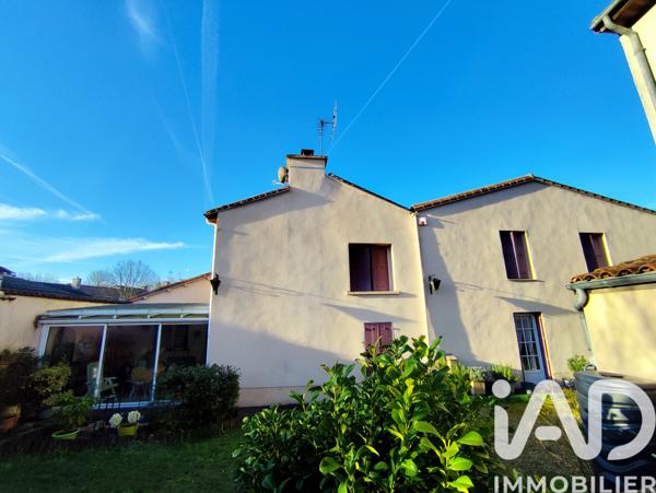 Maison à vendre 5 pièces 164 m² Chasseneuil-du-Poitou