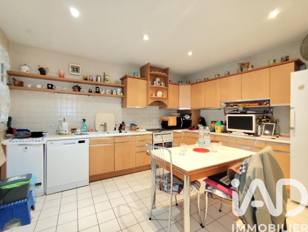 Maison à vendre 5 pièces 164 m² Chasseneuil-du-Poitou