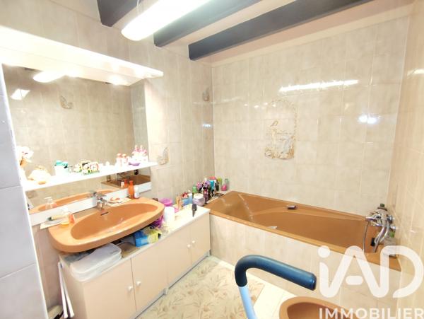 Maison à vendre 5 pièces 164 m² Chasseneuil-du-Poitou