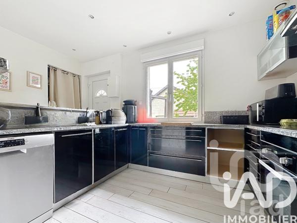 Maison à vendre 6 pièces 93 m² Saint-Fargeau-Ponthierry