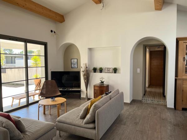 Superbe Villa T5 avec piscine en bord de mer