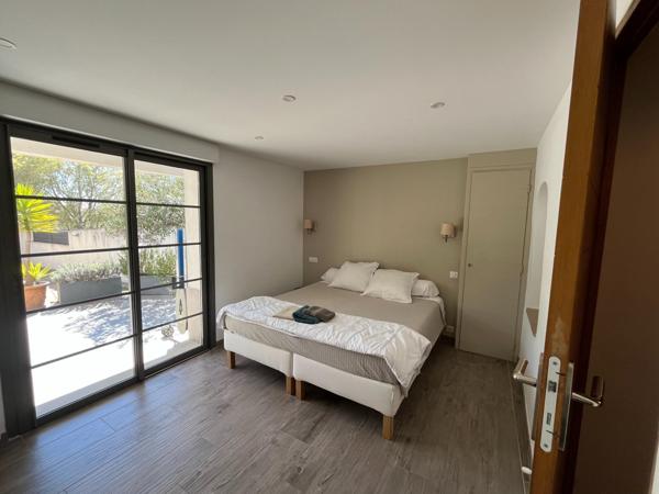 Superbe Villa T5 avec piscine en bord de mer