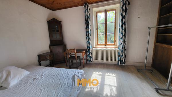 LENTILLY – Chambre meublée de 17,70 m² dans une magnifique maison avec jardin