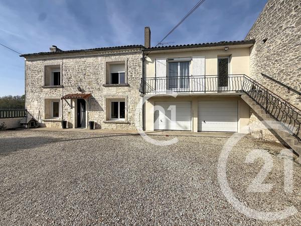 Maison à vendre  6 pièces - 223 m 2   CHATEAUBERNARD  - 16