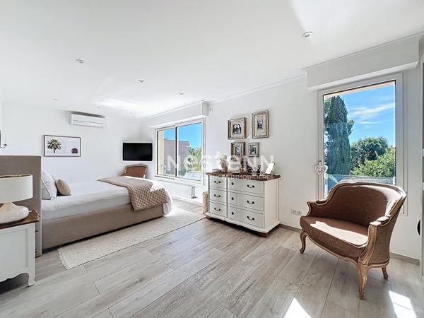 Golfe-Juan - Maison 125 m² - 3 Chambres - Piscine chauffée