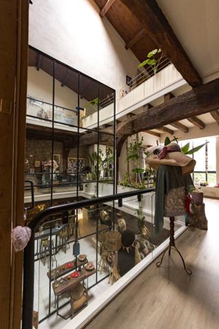 Maison coup de cœur avec piscine - 5 Suites - 445 m² - Villerest (42300) – 690 000 euros