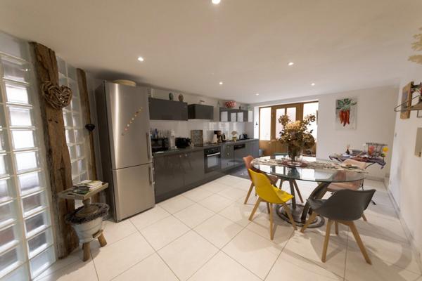 Maison coup de cœur avec piscine - 5 Suites - 445 m² - Villerest (42300) – 690 000 euros