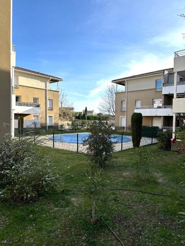 Location appartement T2 meublé avec terrasse et parking proche Canal et centre-ville à Carcassonne