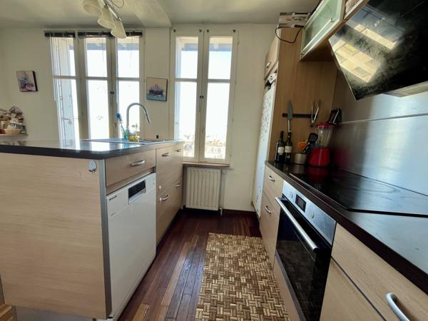 Appartement
         6 pièces
        - 115 m² 162 750 € *