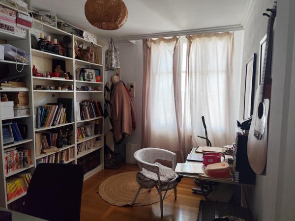 Appartement
         6 pièces
        - 115 m² 162 750 € *
