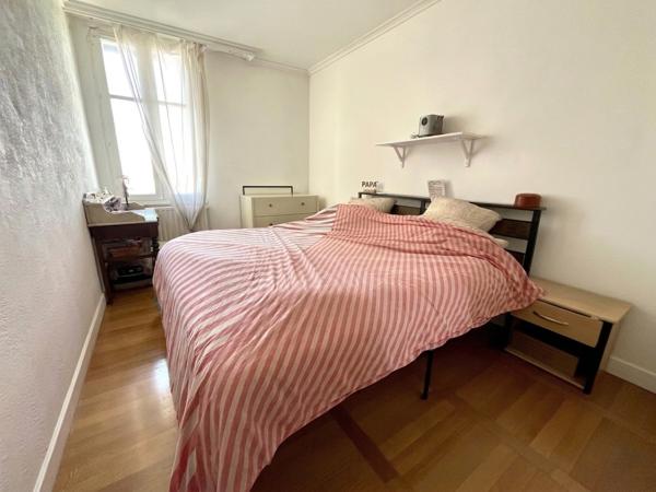 Appartement
         6 pièces
        - 115 m² 162 750 € *