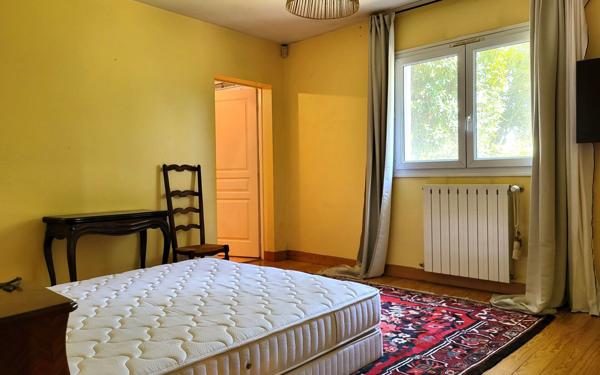 Maison à vendre    5 pièces • 190 m2 Bassussarry