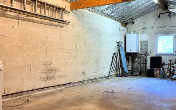 Maison à vendre    5 pièces • 190 m2 Bassussarry