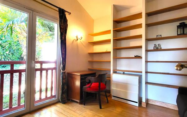 Maison à vendre    5 pièces • 190 m2 Bassussarry