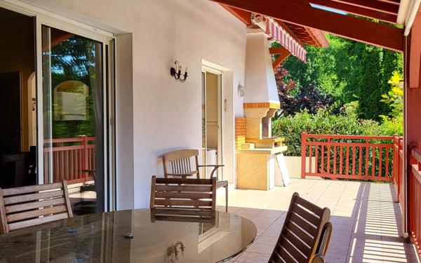 Maison à vendre    5 pièces • 190 m2 Bassussarry