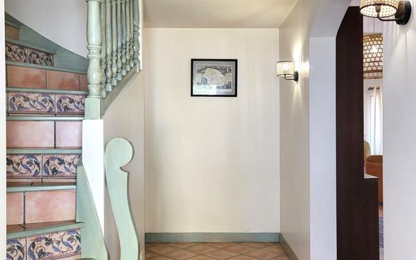 Maison à vendre    5 pièces • 190 m2 Bassussarry