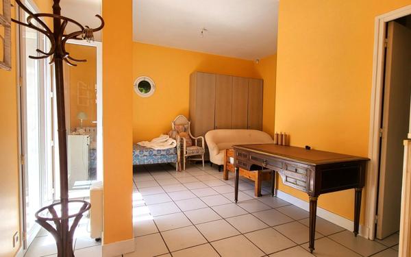 Maison à vendre    5 pièces • 190 m2 Bassussarry