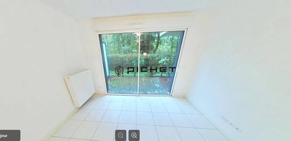 Appartement 3 pièces 66 m² CHEVRY - 01170