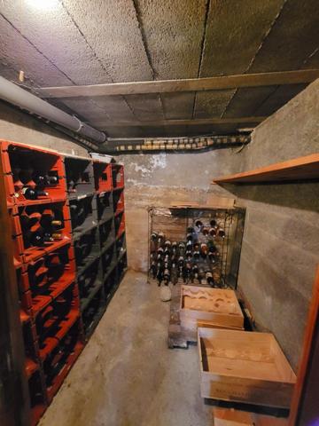 Maison à fort caractère de 232m², 4 chambres, bureau, combles, cave, garage, jardin