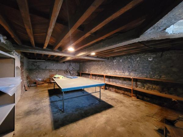 Maison à fort caractère de 232m², 4 chambres, bureau, combles, cave, garage, jardin