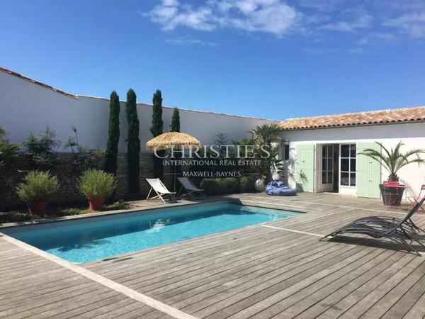 Maison de village avec piscine – Sainte Marie de ré