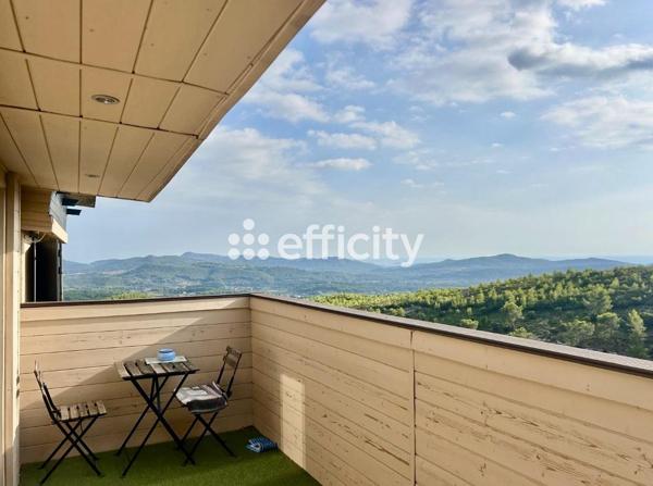 Maison
         5 pièces
        - 92 m² 349 000 € *