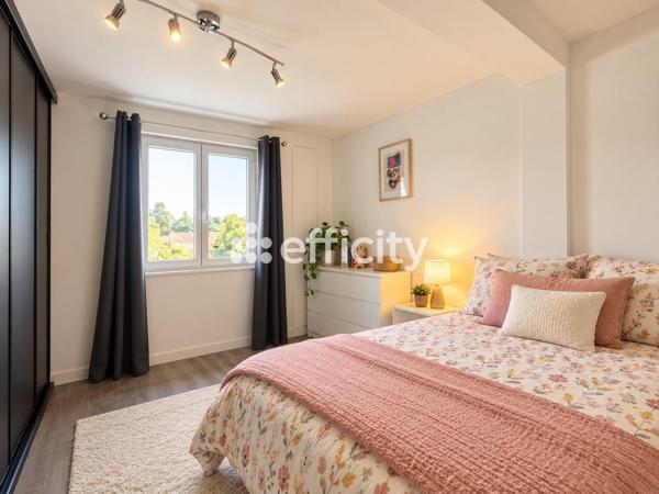 Maison
         5 pièces
        - 92 m² 349 000 € *