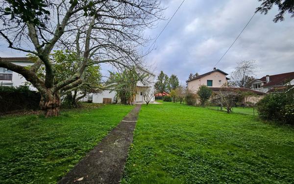Maison à vendre    4 pièces •  Oloron-Sainte-Marie