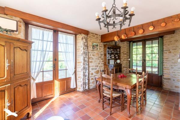 Maison 540 700 € Prayssac 11 p 260 m² DPE B