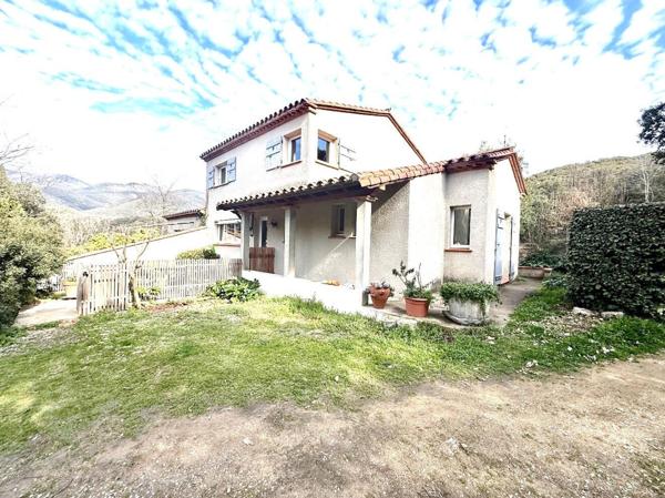 ARLES SUR TECH : Villa d'exception avec vue sur le massif du Canigou !