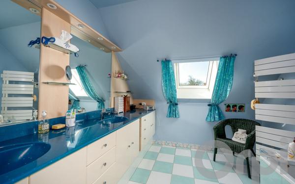 Maison à vendre    7 pièces • 145,69 m2 Savigny-le-Temple