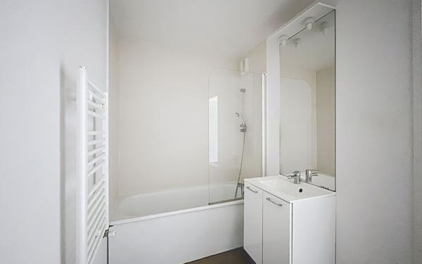 Appartement à vendre    3 pièces • 63,64 m2 Tours