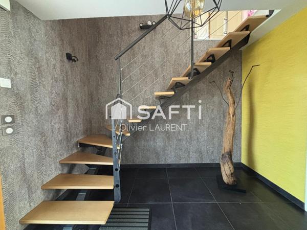 Maison contemporaine aux prestations de qualité.