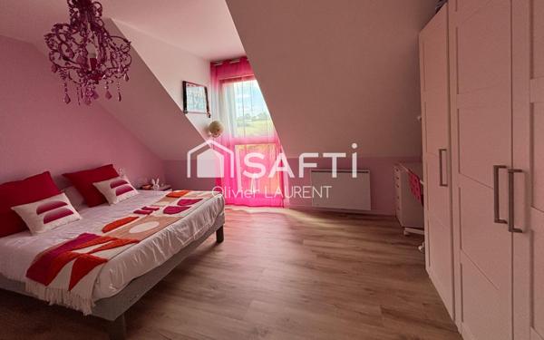 Maison contemporaine aux prestations de qualité.