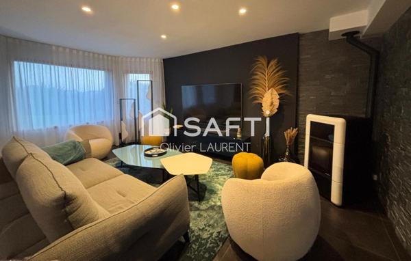 Maison contemporaine aux prestations de qualité.