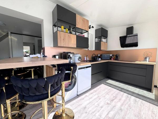 Pinède. Maison 4 pièces 60 m² avec terrasse