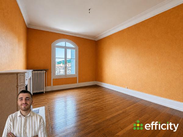 Appartement
         3 pièces
        - 79 m² 69 000 € *