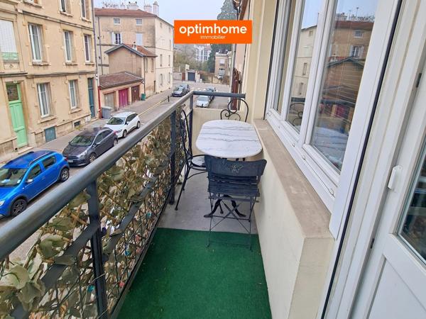 Appartement 4 pièces avec place de stationnement