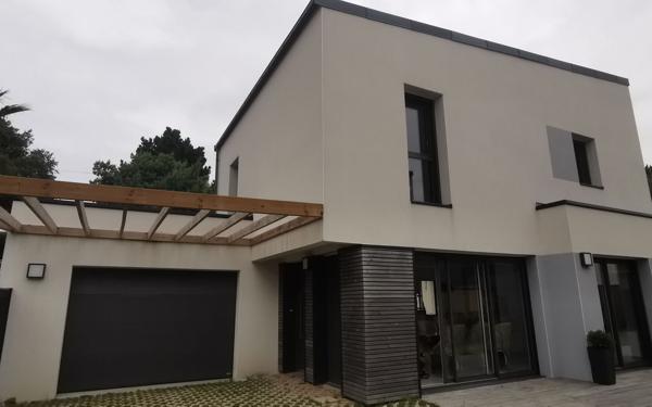 Maison à vendre    5 pièces •  La Baule-Escoublac