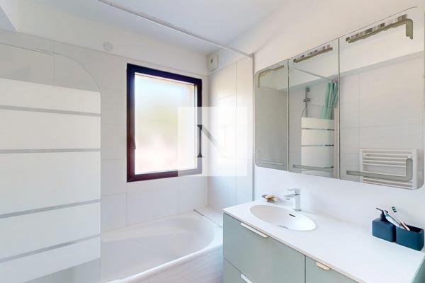 Appartement T3 de 70 m² avec loggia – La Rochelle