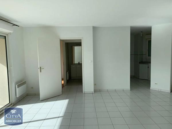 Appartement à louer 2 pièces 48.42m²