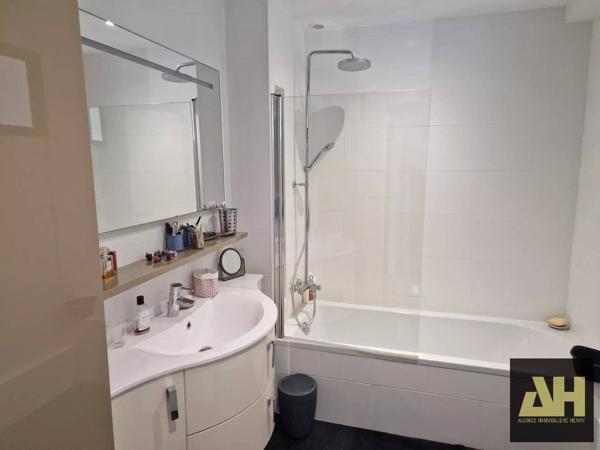 EXCLUSIVITE - BREST - ST-MARC - BEL APPARTEMENT ENTIEREMENT RENOVE - CADRE PRIVILEGIE - DOUBLE GARAGE