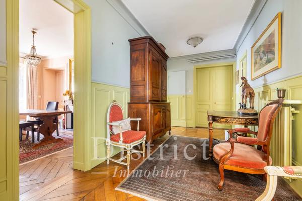 # Appartement – 144m² – Paris 10ème