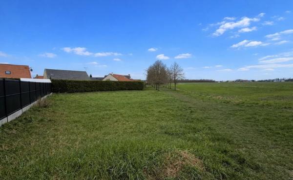 Terrain constructible viabilisé - Environ 950 m2 , Cuincy