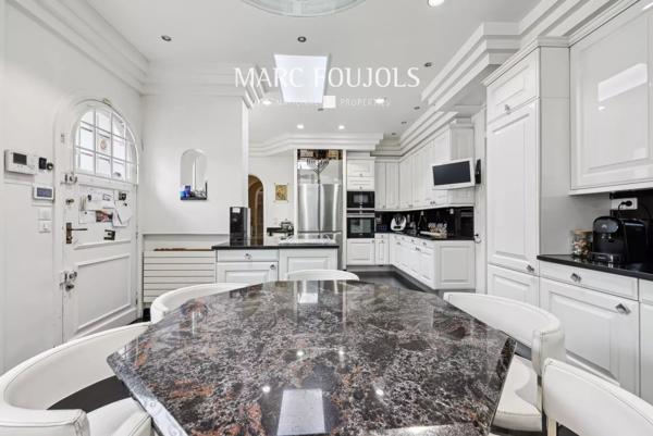 Maison avec jardin et piscine sur les bords de Marne