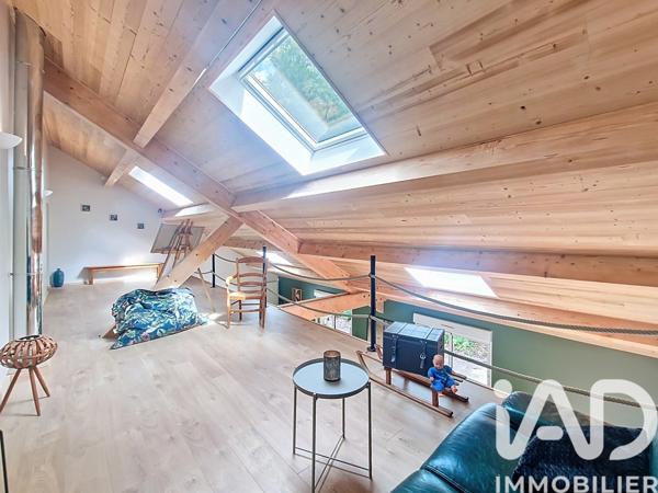 Maison à vendre 8 pièces 232 m² Saint-Fargeau-Ponthierry