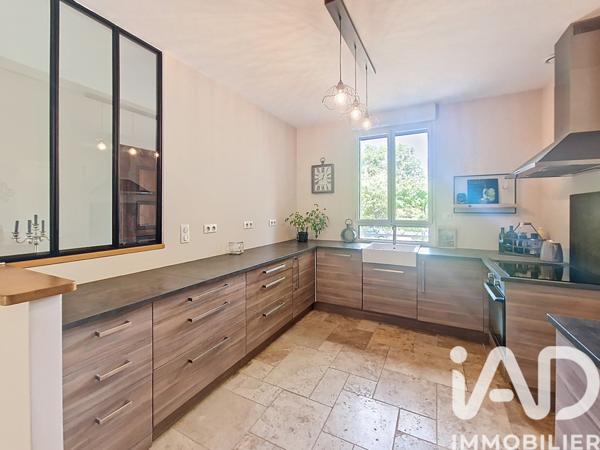 Maison à vendre 8 pièces 232 m² Saint-Fargeau-Ponthierry