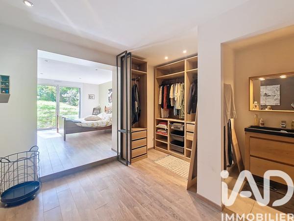 Maison à vendre 8 pièces 232 m² Saint-Fargeau-Ponthierry