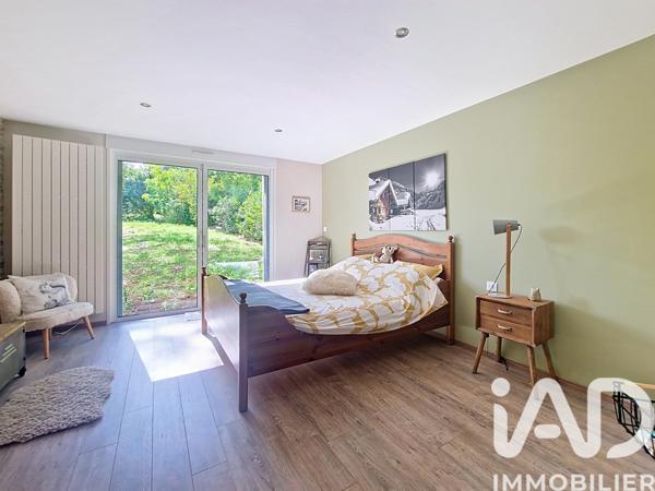 Maison à vendre 8 pièces 232 m² Saint-Fargeau-Ponthierry
