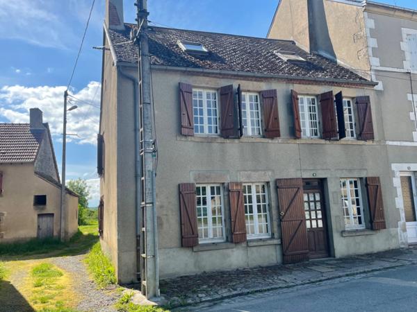 Maison à rénover plus maisonnette 58000€ à saisir! BUSSIERE DUNOISE (23)